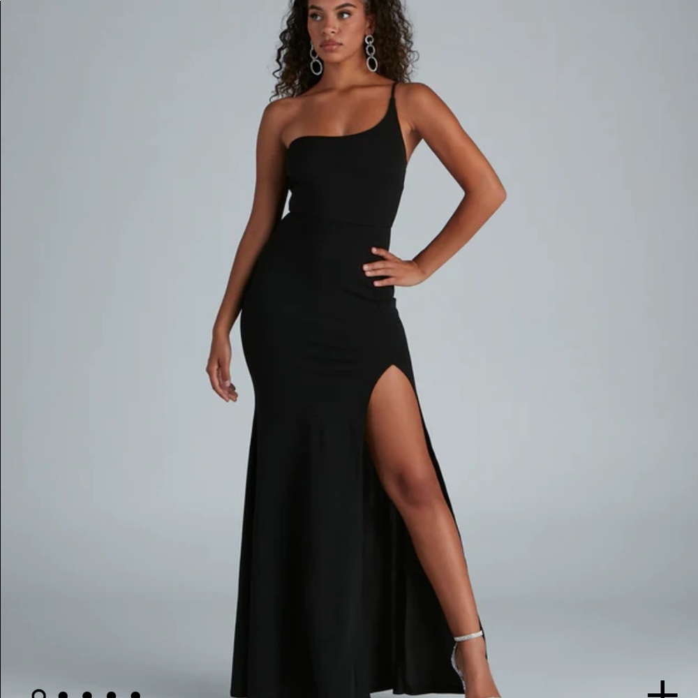 Windsor Fiona formal one shoulder high slit dress